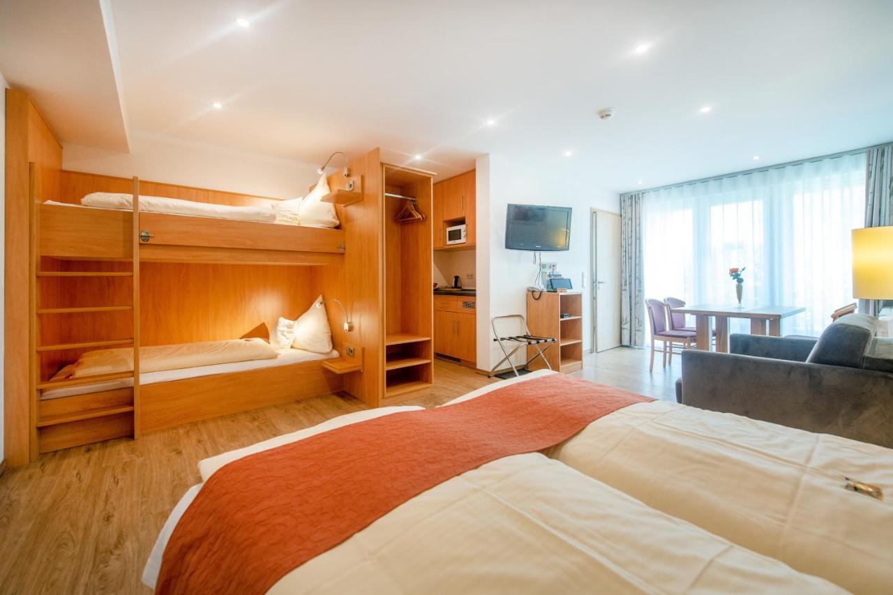 Waldesblick, Hotel-Restaurant Lahr  ภายนอก รูปภาพ