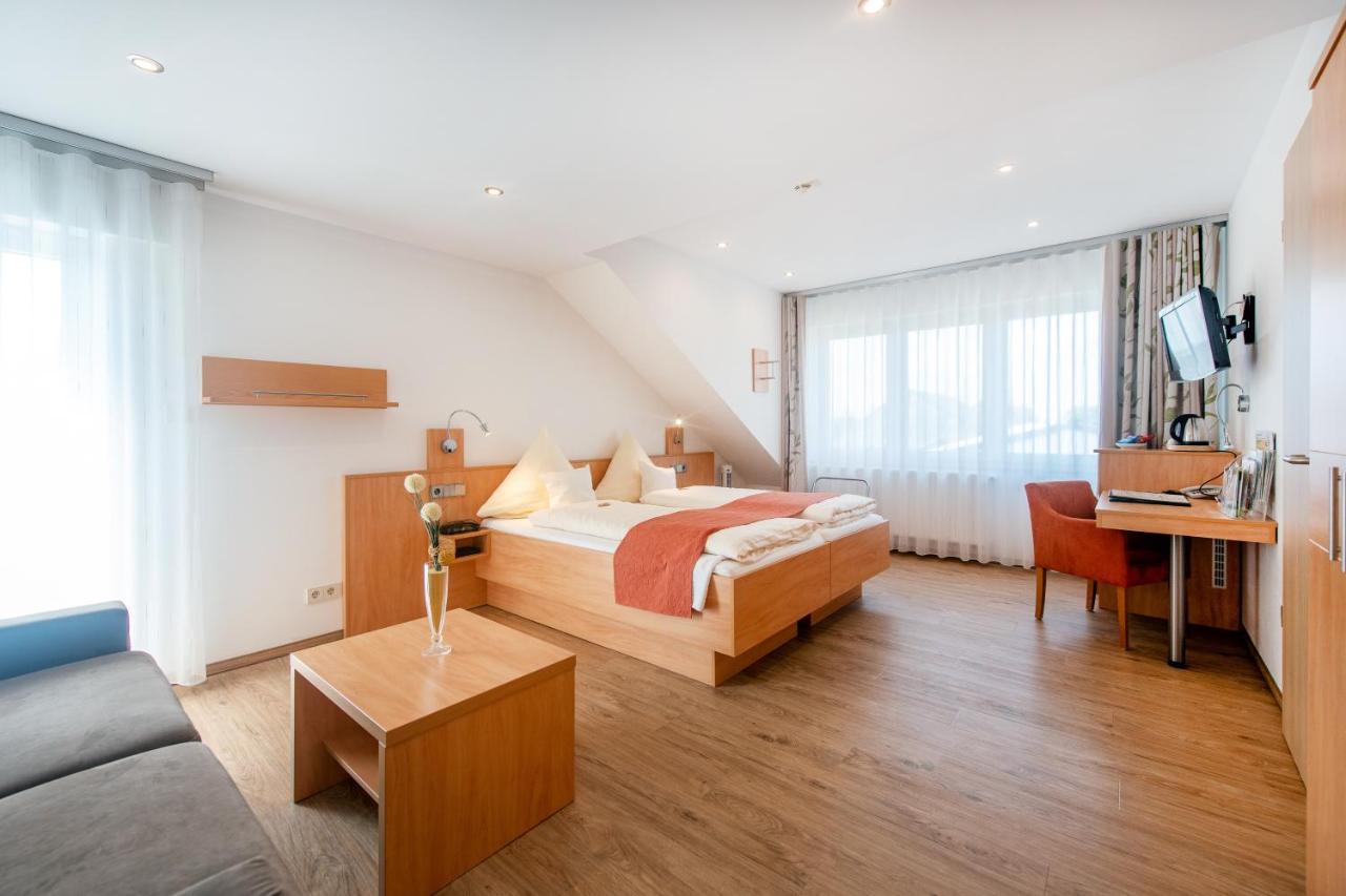 Waldesblick, Hotel-Restaurant Lahr  ภายนอก รูปภาพ
