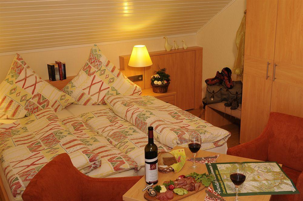 Waldesblick, Hotel-Restaurant Lahr  ภายนอก รูปภาพ