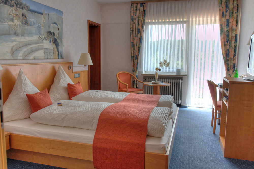 Waldesblick, Hotel-Restaurant Lahr  ภายนอก รูปภาพ