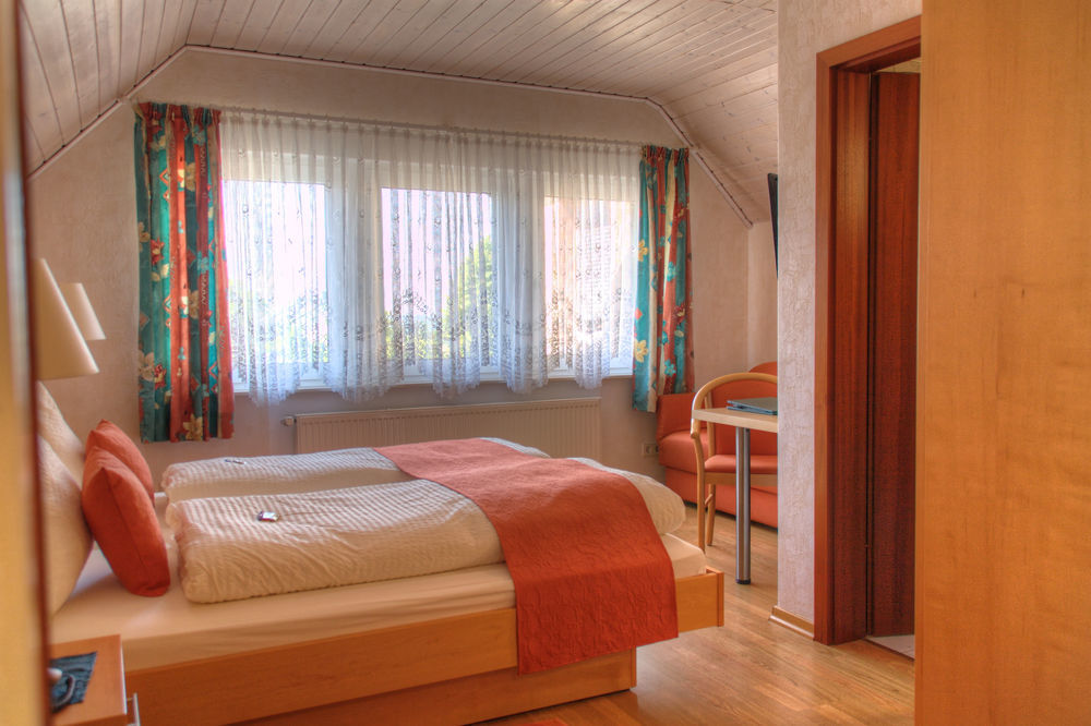 Waldesblick, Hotel-Restaurant Lahr  ภายนอก รูปภาพ